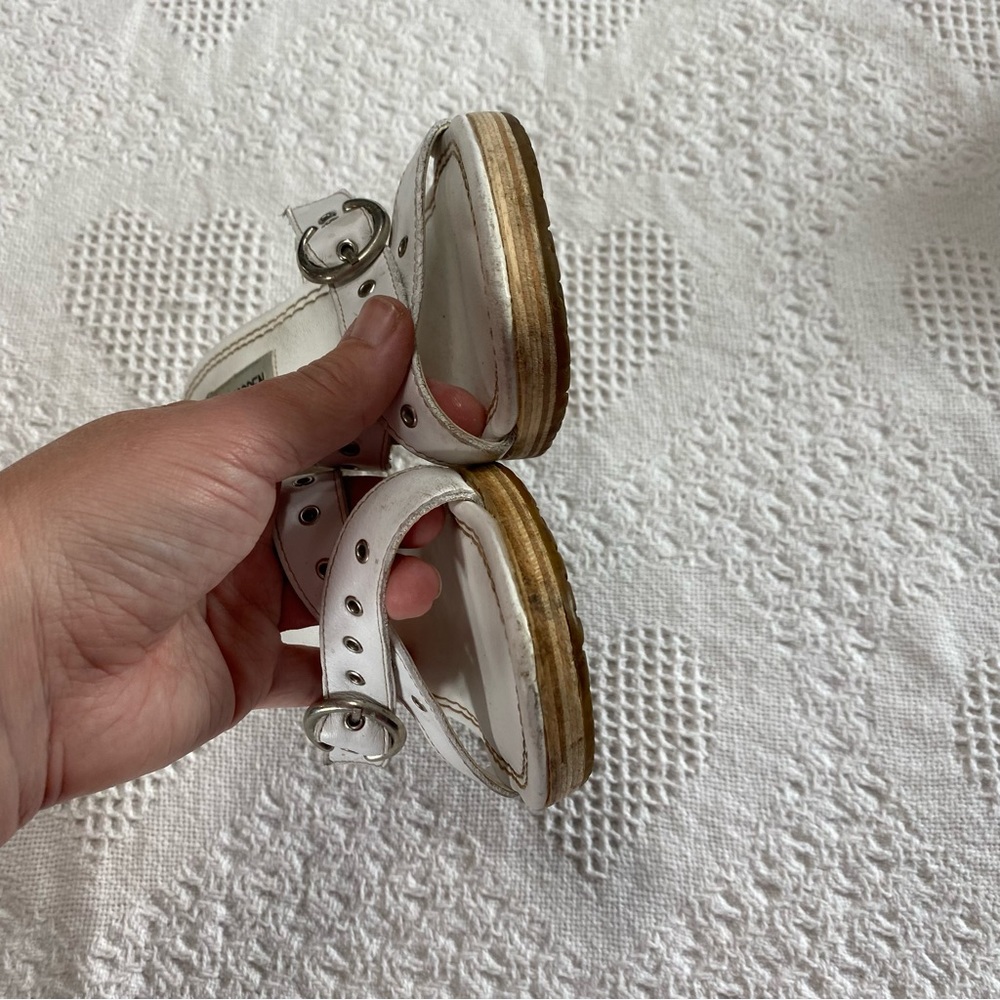 Y2K Steve Madden Kitten Heels “Peter” (8.5W) - Picture 7 of 9